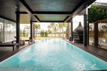 Large Luxury Pool Villa in San Sai