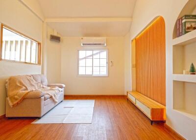 House for Sale in San Sai Noi, San Sai.