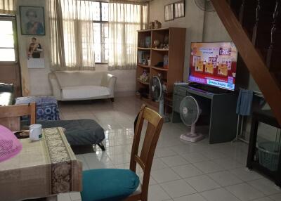 Townhouse for Sale in Phra Khanong