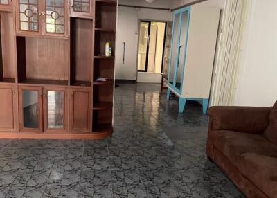 2-storey Townhouse For Sale At Soi Pridi 42