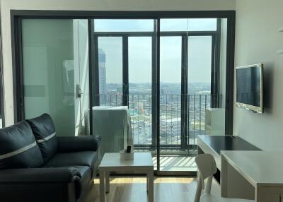 Condo for Rent at Ideo Blucove Sukhumvit