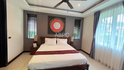 4 Bedrooms 5 Bathrooms in East Pattaya