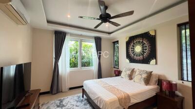 4 Bedrooms 5 Bathrooms in East Pattaya