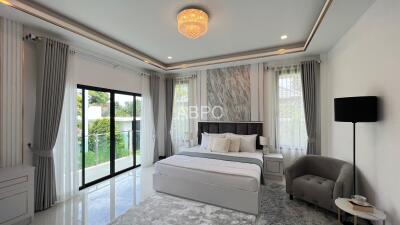 6 Bedrooms 8 Bathrooms in East Pattaya