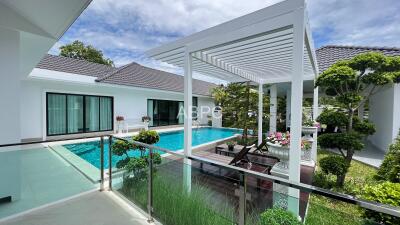 6 Bedrooms 8 Bathrooms in East Pattaya