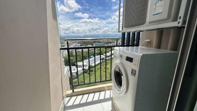 Spacious 1 bedroom condo : Supalai Monte 2