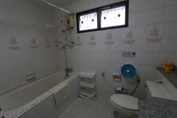 3 Bedroom house at San Sai Noi