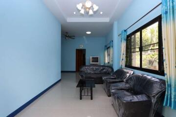 3 bedroom bungalow to rent on Charoen Rajd Road