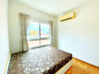 Comfortable 1-bedroom condo in central Pattaya