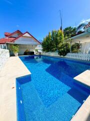 Beautiful house with private pool for sale