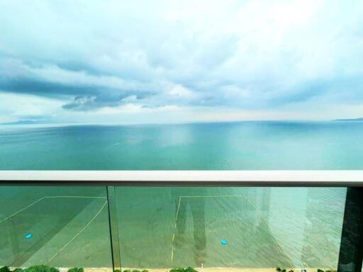 Modern condo with 2 bedrooms in Jomtien