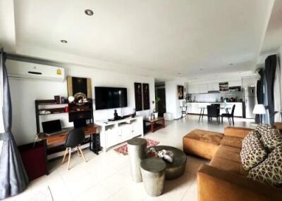 Condo with 2 bedrooms close to Pattaya City View Point