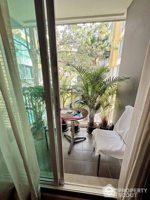 2-BR Condo at Siri On 8 Sukhumvit 8 near BTS Nana