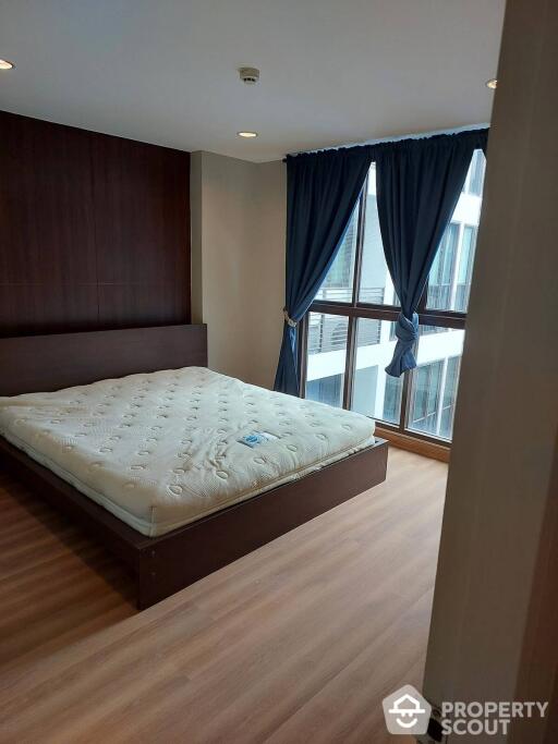 2-BR Condo at Ideo Blucove Sathorn near BTS Wongwian Yai