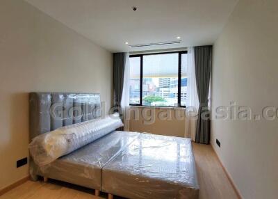 3 Bedrooms Apartment with Big Balcony - Sathorn close to Lumphini Park