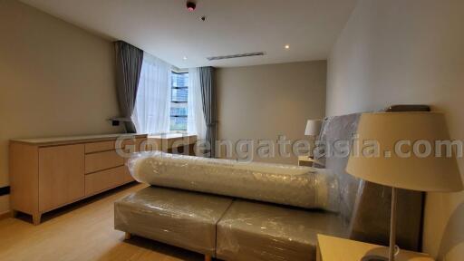 3 Bedrooms Apartment with Big Balcony - Sathorn close to Lumphini Park