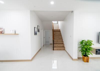 House for Rent in , Hang Dong