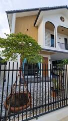 House for Sale in San Phak Wan, Hang Dong