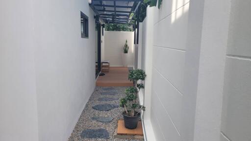 House for Sale in San Phak Wan, Hang Dong