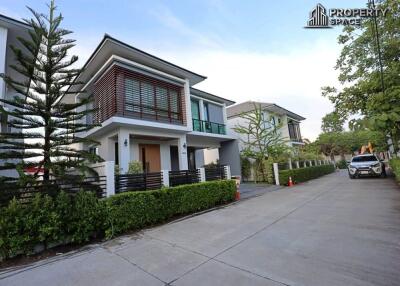 230 ตรม., 4 ห้องนอน, 4 ห้องน้ำ บ้าน ราคา ฿ 7,990,000