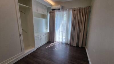 Townhouse for Rent in Thong Lo