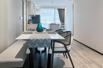 Intercontinental Residence – Luxury 2 Bedroom Condo for Rent