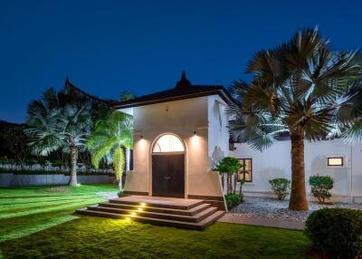 Belvida Estates: 5 Bedroom, Super Luxurious Exclusive Pool Villa for Rent