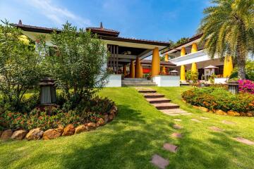 Bali Style Villa on Large Land Plot in Great Location!