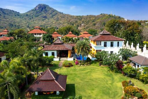 Bali Style Villa on Large Land Plot in Great Location!