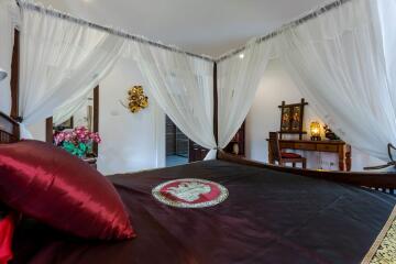 Bali Style Villa on Large Land Plot in Great Location!