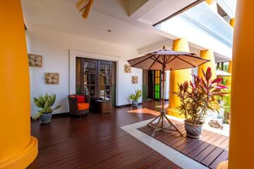 Bali Style Villa on Large Land Plot in Great Location!