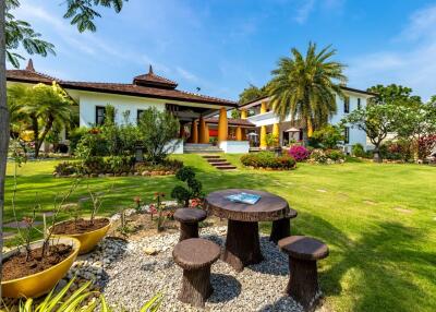 Bali Style Villa on Large Land Plot in Great Location!