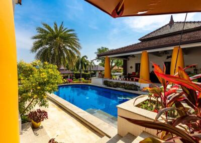 Bali Style Villa on Large Land Plot in Great Location!