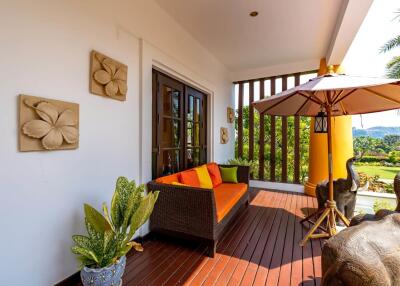 Bali Style Villa on Large Land Plot in Great Location!