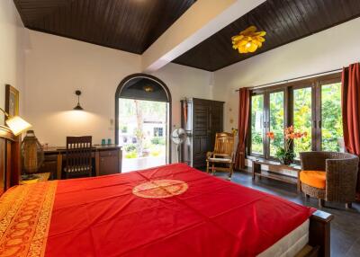 Bali Style Villa on Large Land Plot in Great Location!