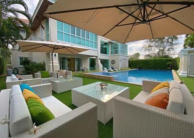 Outstanding 2 Story, 4 Bedroom Pool Villa