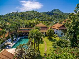 Stunning 5 Bedroom Bali Style Residence