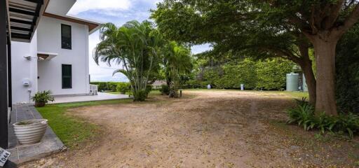 Amazing 4 Bedroom Beachfront Pool Villa