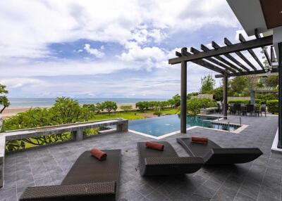 Amazing 4 Bedroom Beachfront Pool Villa