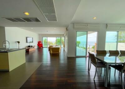 Baan Sandao: 3 Bedroom Penthouse Condo