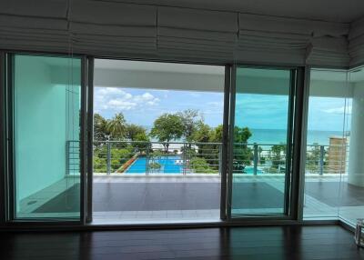 Baan Sandao: 3 Bedroom Penthouse Condo