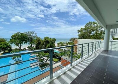 Baan Sandao: 3 Bedroom Penthouse Condo