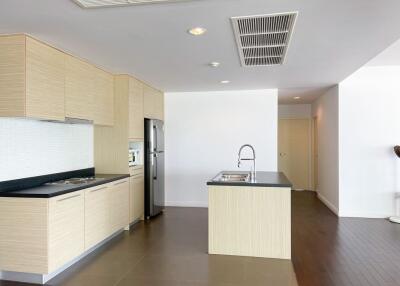 Baan Sandao: 3 Bedroom Penthouse Condo