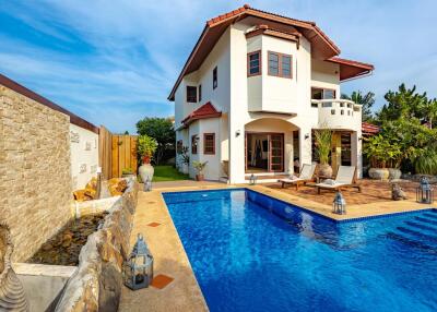 City Centre 6 Bedroom Private Pool Villa