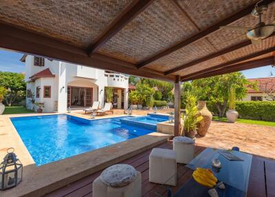 City Centre 6 Bedroom Private Pool Villa