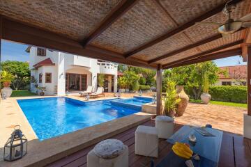 City Centre 6 Bedroom Private Pool Villa