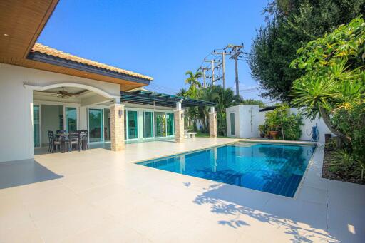 Orchid Paradise: 3 Bedroom Pool Villa