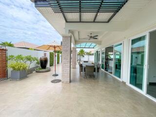 Orchid Paradise Homes: 4 Bedroom Pool Villa