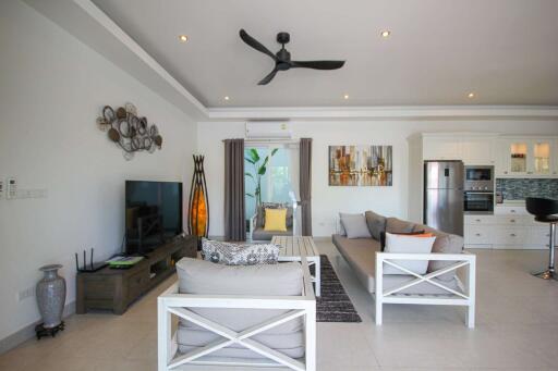 Orchid Paradise Homes: Superb 3 Bed Pool Villa