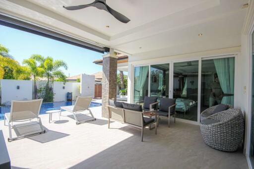 Orchid Paradise Homes: Superb 3 Bed Pool Villa
